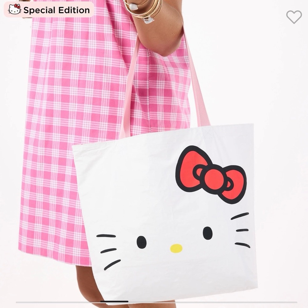 Aloha Collection x Hello Kitty reversible tote